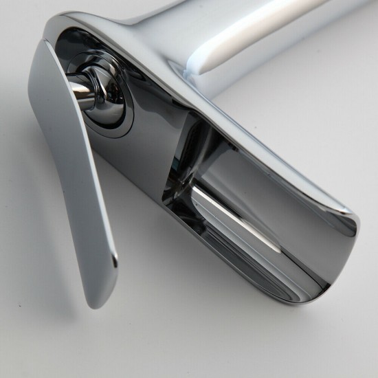 Chroom waterval uitloop close up