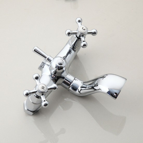 Elegante chroom badkraan landelijke regendouche