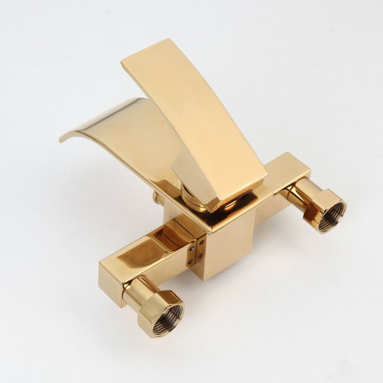 Goudkleurige watervalkraan