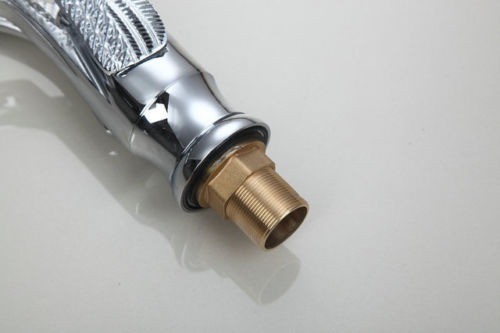 mooie chroom mengkraan zwaan