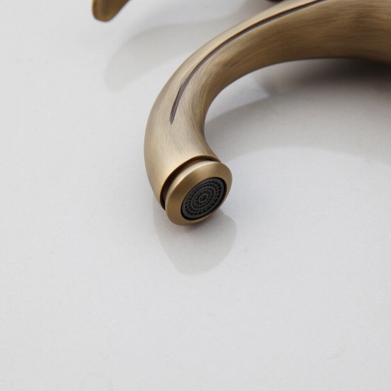 Uitloop bronskleurige wastafelkraan mengkraan