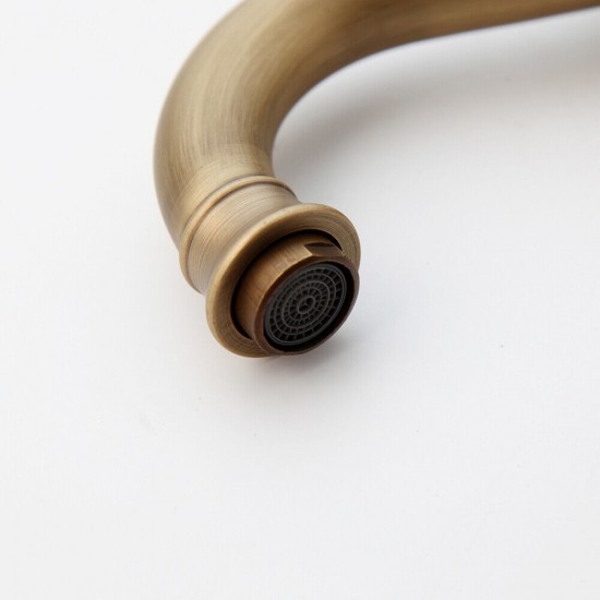 Uitloop nostalgisch bronskleurige wastafel mengkraan