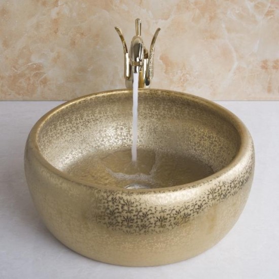 Gouden afgewerkte wastafel kraan met hand geschilderde goudkleurige keramische waskom