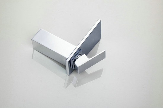 Wastafel watervalkraan