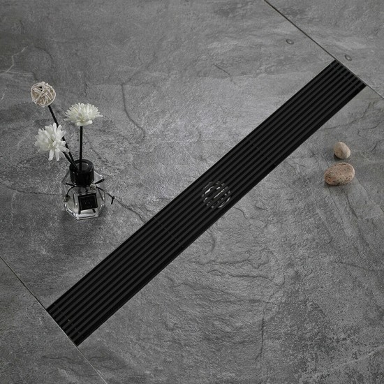 Zwarte grote douche drain