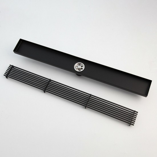 Zwarte grote regendouche afvoer